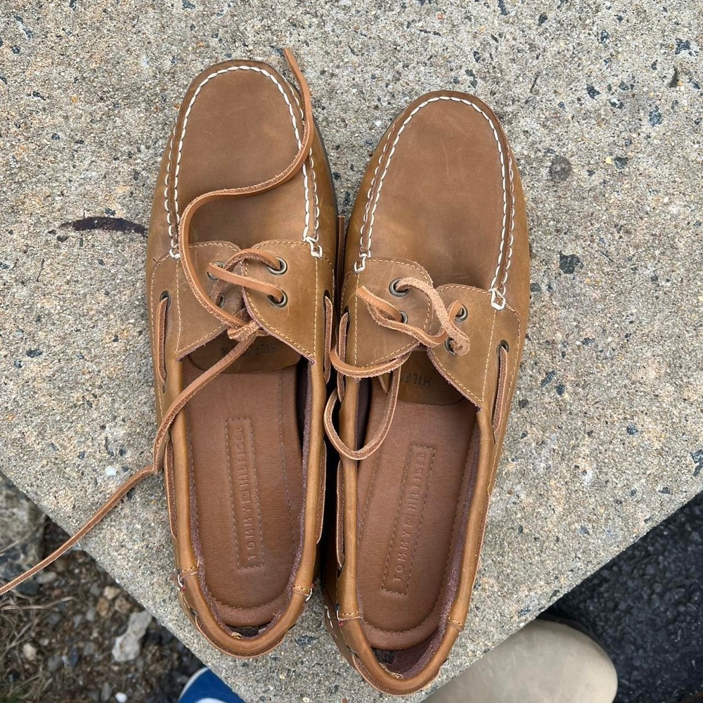 Tommy Hilfiger Loafers size 9 - Picture 2 of 3